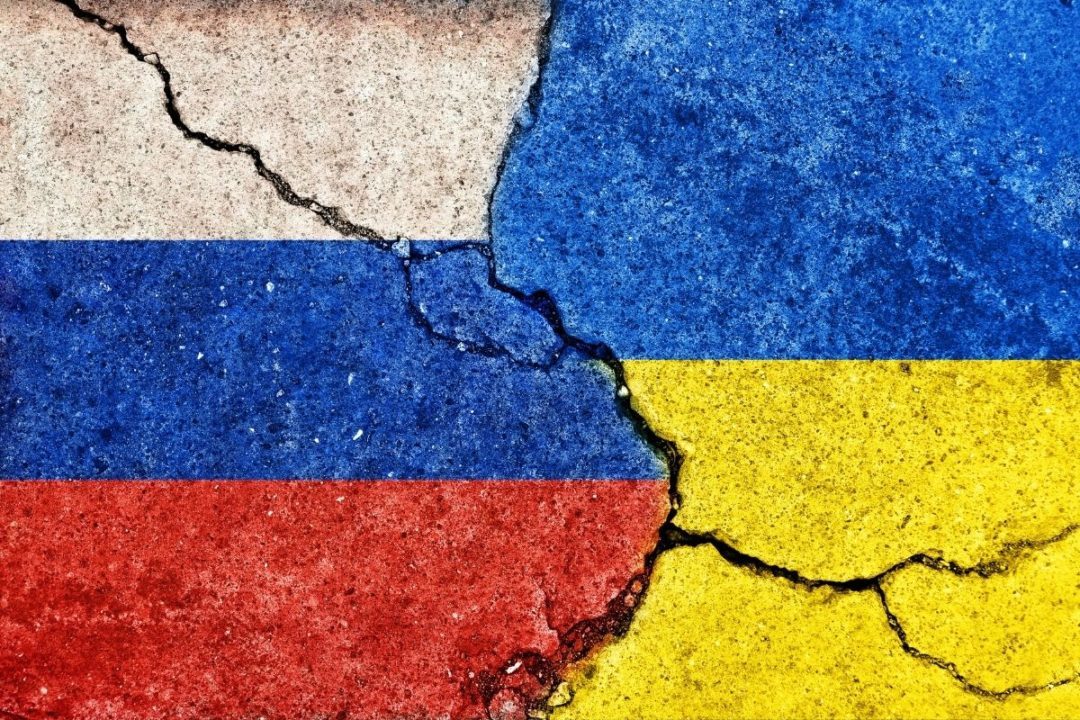 Russia_Ukraine_flags-war_cr-Adobe-Stock_E.jpg
