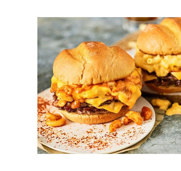 Smashburger mac-and-cheese burger
