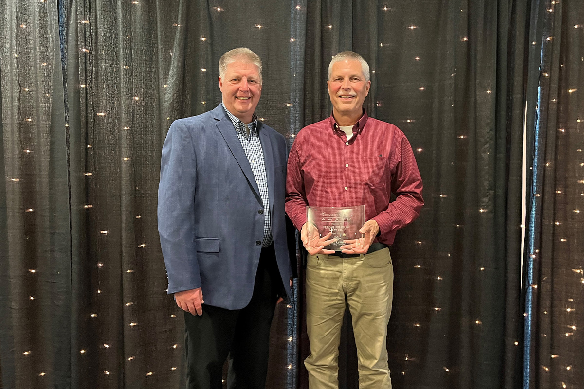 Gary Malenke receives Spirit of the Community Award