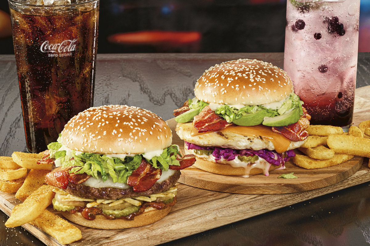 Red Robin Introduces New Bacon Burger Chicken Sandwich 2020 01