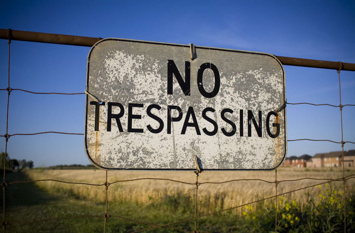 NO Tresspassing